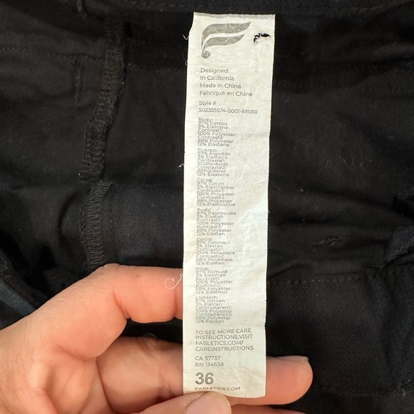 Fabletics Men's Black Shorts Size 36 - Picture 8 of 8